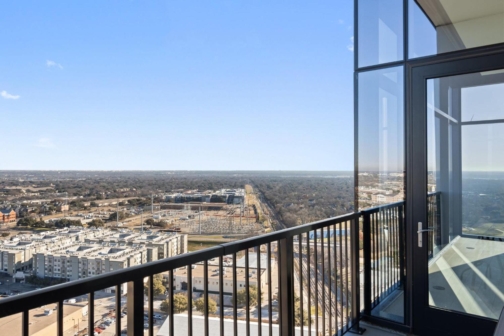 Luxurious Penthouse With Stunning Dallas Views Apartamento Exterior foto